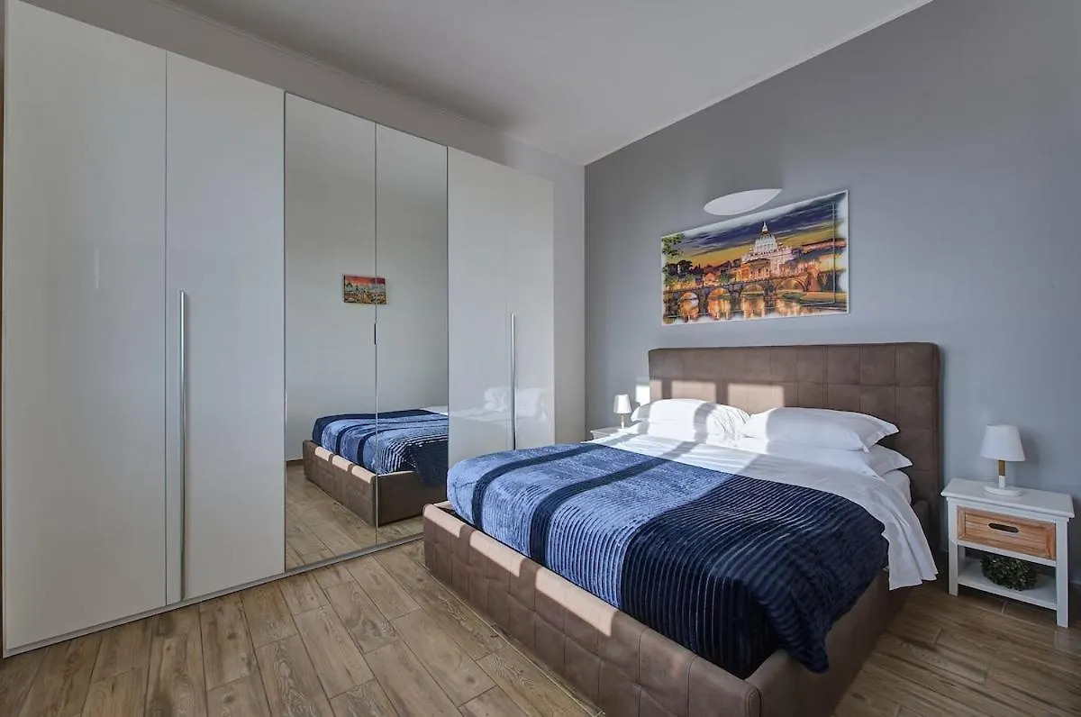 Luxury View On St Peter Basilica Apartment Rome Italy